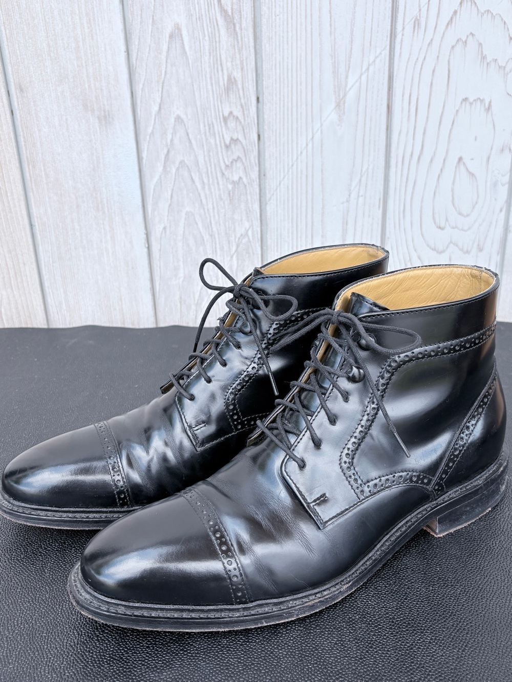 Johnston & Murphy Black Leather Chukka Boots with Cap Toe